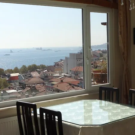 Golden Street Sea View